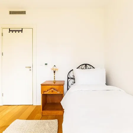 Apartamento Modernly Designed Spacious Flat Near Kadikoy Estambul